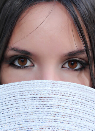 Seductive brunette stunner