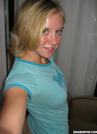 Cute teen girlfriend lets her boyfriend take pictures of her that he shared with us